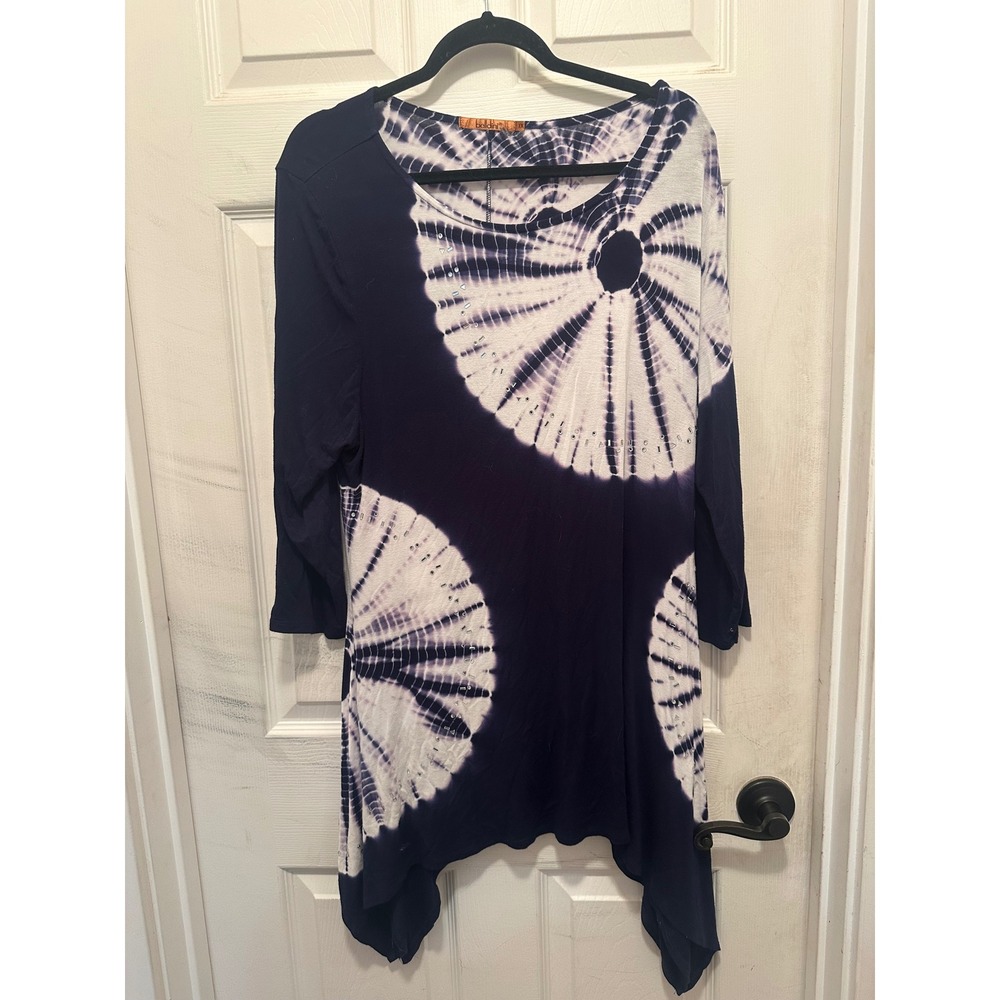 Belldini Navy White Tie Dye Rhinestone Sharkbite Tunic Top 1X Hippie Festival
